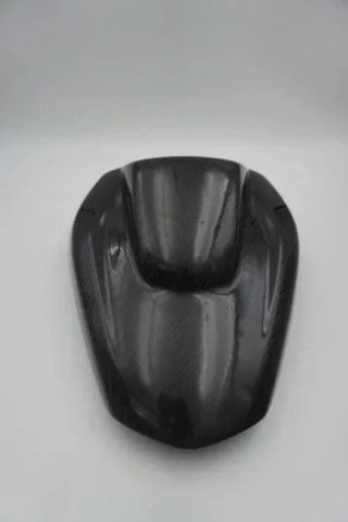 Tapa de asiento trasero en carbono BMW K1300S