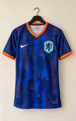 Camiseta fútbol Nike azul y naranja