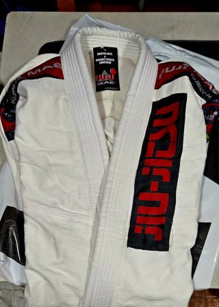 Kimono Jiu-Jitsu Fuji Mae Blanco NUEVO A1