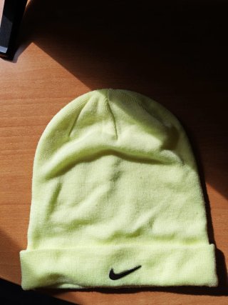 Gorro Nike Amarillo