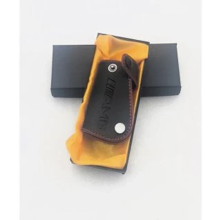 Funda llave cuero borde rojo Mercedes AMG llavero