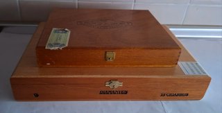 2 CAJAS DE MADERA VACÍAS PARA PUROS