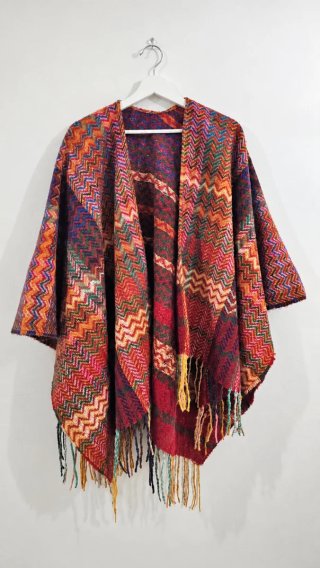 Poncho Capa Boho Multicolor con Flecos
