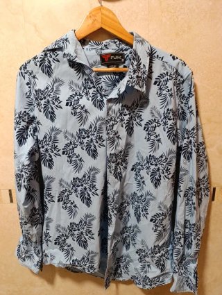 Camisa hawaiana talla M