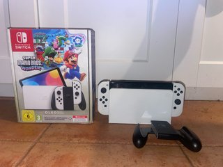 Nintendo Switch OLED 64GB