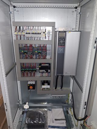 Cuadro de Control Grundfos CONTROL MPC-F 2x22.0 kW