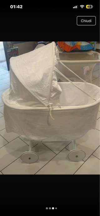 Culla per neonati bianca