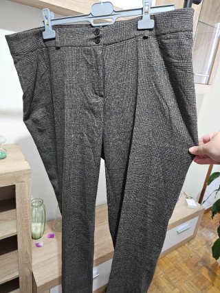 Pantalón recto cuadros gris y marrón