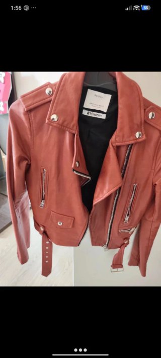 Chaqueta polipiel marrón Bershka