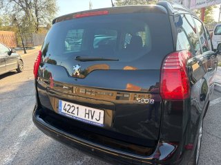 Peugeot 5008 2014