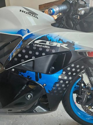 Moto Honda CBR edición limitada