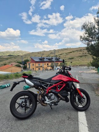 Ducati Hypermotard 950