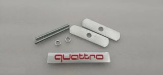 Logo emblema de parrilla Audi Quattro rojo