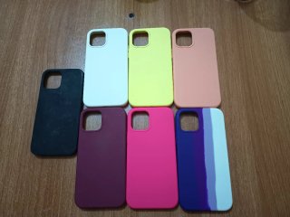 Confezione da 7 custodie per iPhone