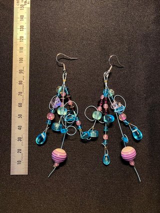 Pendientes largos abalorios y cable