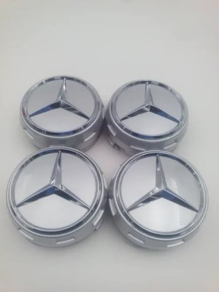 Centro de rueda Mercedes plata 75 mm