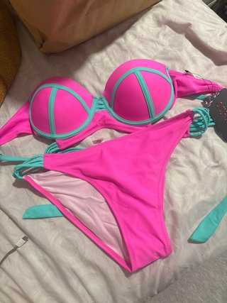 Bikini Rosa y Turquesa