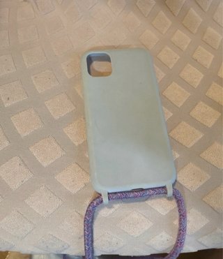 Custodia per iPhone 11 con ciondolo
