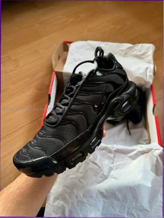 Nike Air Max Plus Triple Black Talla 38