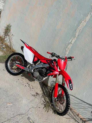 Honda CRF250 Motocross.