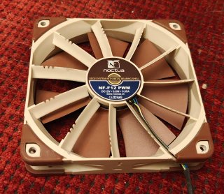 Ventilador Noctua NF-F12 PWM