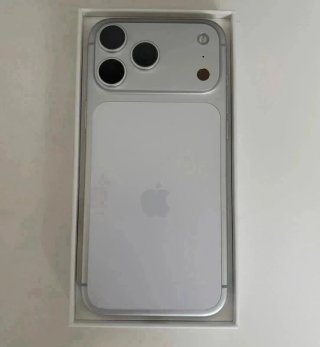 IPhone 17 Pro Max impoluto
