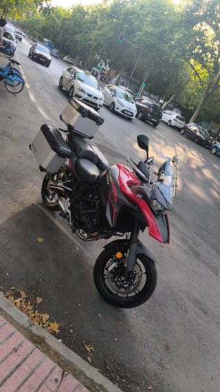 Moto SRT Qj 550 Adventure