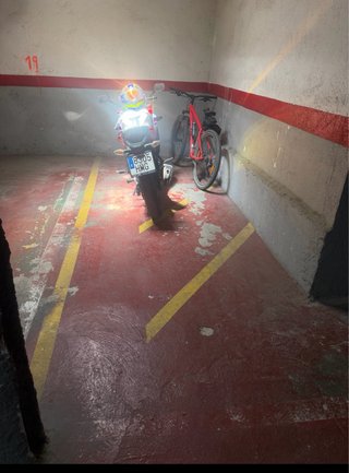 Parking moto