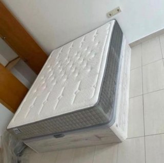 Canapè e materassi nuovi