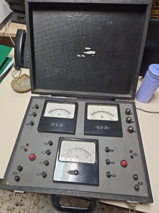 Maleta de Medición Eléctrica Analógica