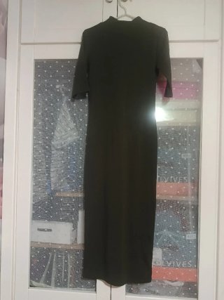 Vestido Zara verde caqui nuevo con etiqueta