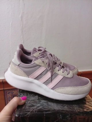 Zapatillas Adidas Moradas y Rosas