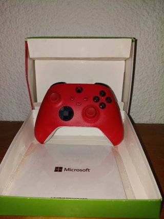 Mando Xbox Series Pulse Red