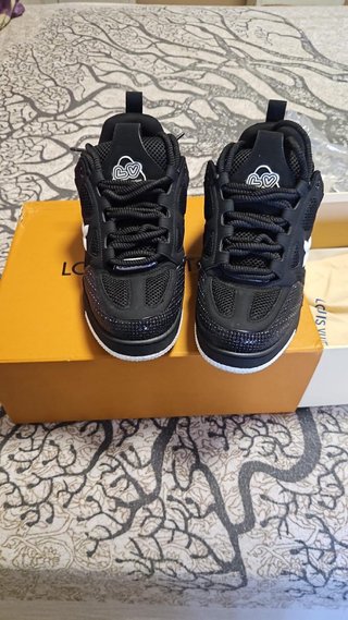 Scarpe Louis Vuitton Skate Nere Taglia 42