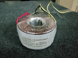 Transformador Toroidal con 2 salidas simétricas