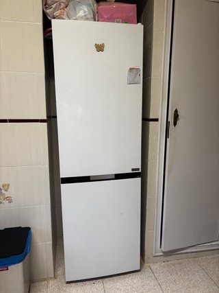 Nevera Grundig 180x85cm