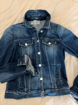 Cazadora vaquera Armani Jeans Talla L talla justa