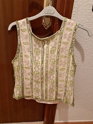 Top fiesta lentejuelas beige y verde