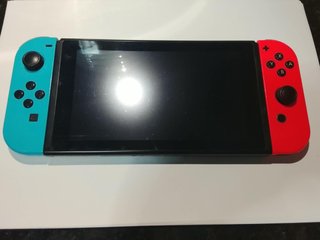 Nintendo Switch Azul y Rojo