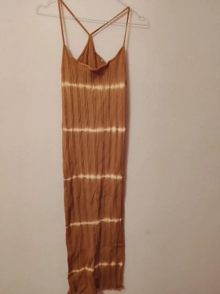 Vestido largo de tirantes con rayas