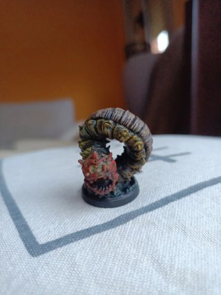 Miniatura Gusano Gigante Pintada