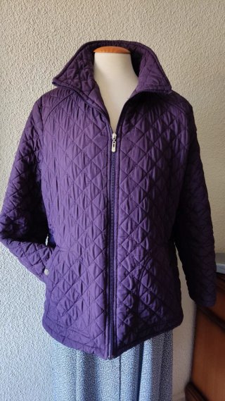 Chaqueta acolchada morada señora