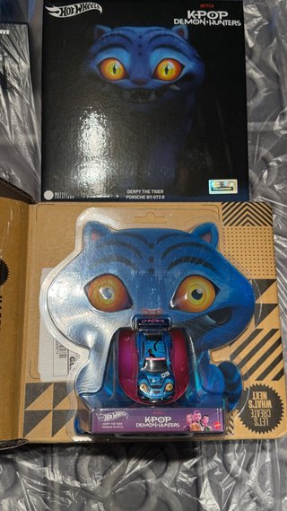 Hot Wheels Porsche 911 GT3 R K-Pop Demon Hunters