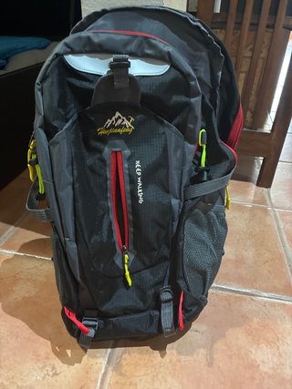 Mochila Hurlanfeng 30L Negra y Roja