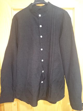 Camisa Manfinity Negra Cuello Mao