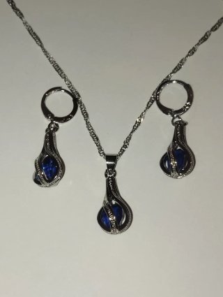 Conjunto Collar y Pendientes Gotas Zafiro