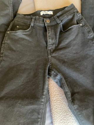 Pantalón vaquero negro Pull&Bear