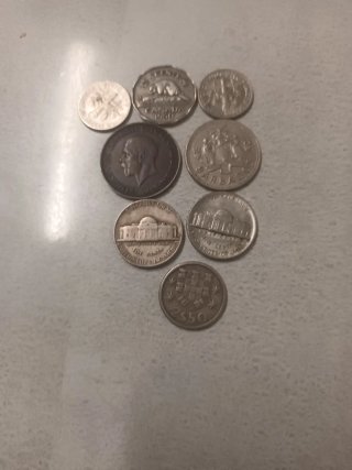 Lote de varias monedas internacionales