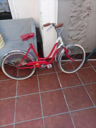 Bicicleta Vintage CIL Roja