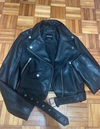 Casaco de couro Bershka preto